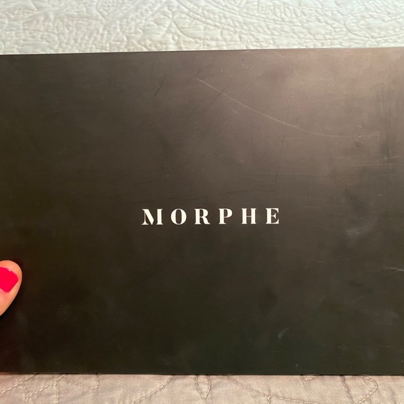 Morphe Hot Spot 35H Palette - Picture 3 of 5
